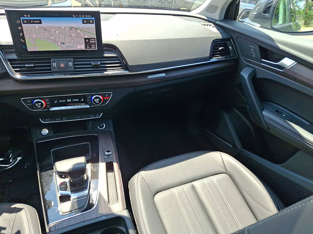 Thumbnail: 2023 Audi Q5 - 9