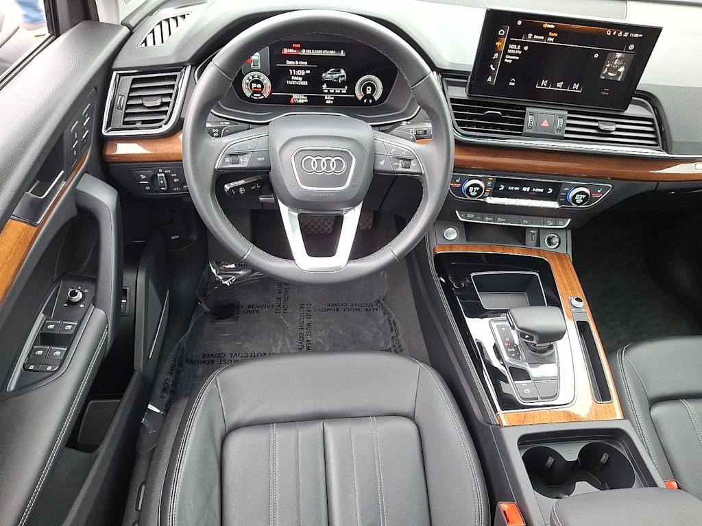 Thumbnail: 2023 Audi Q5 - 9