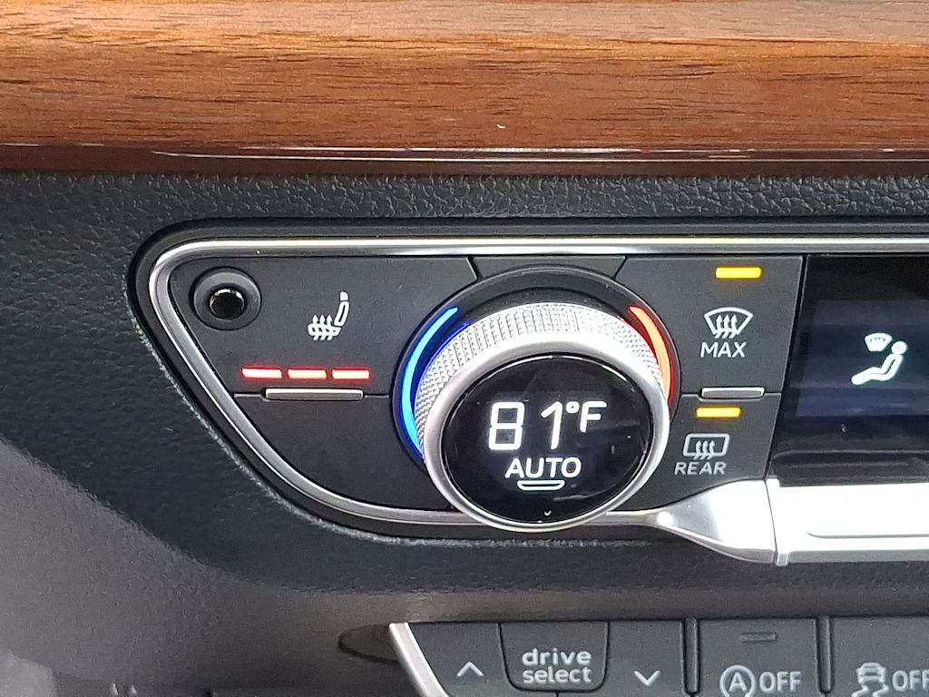 Thumbnail: 2023 Audi Q5 - 23