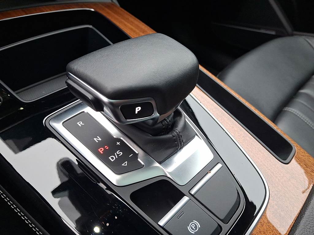 Thumbnail: 2023 Audi Q5 - 13