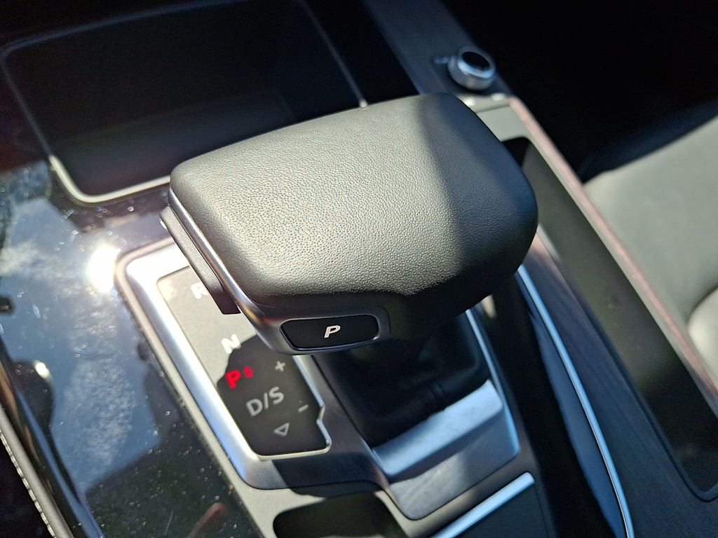 Thumbnail: 2023 Audi Q5 - 15