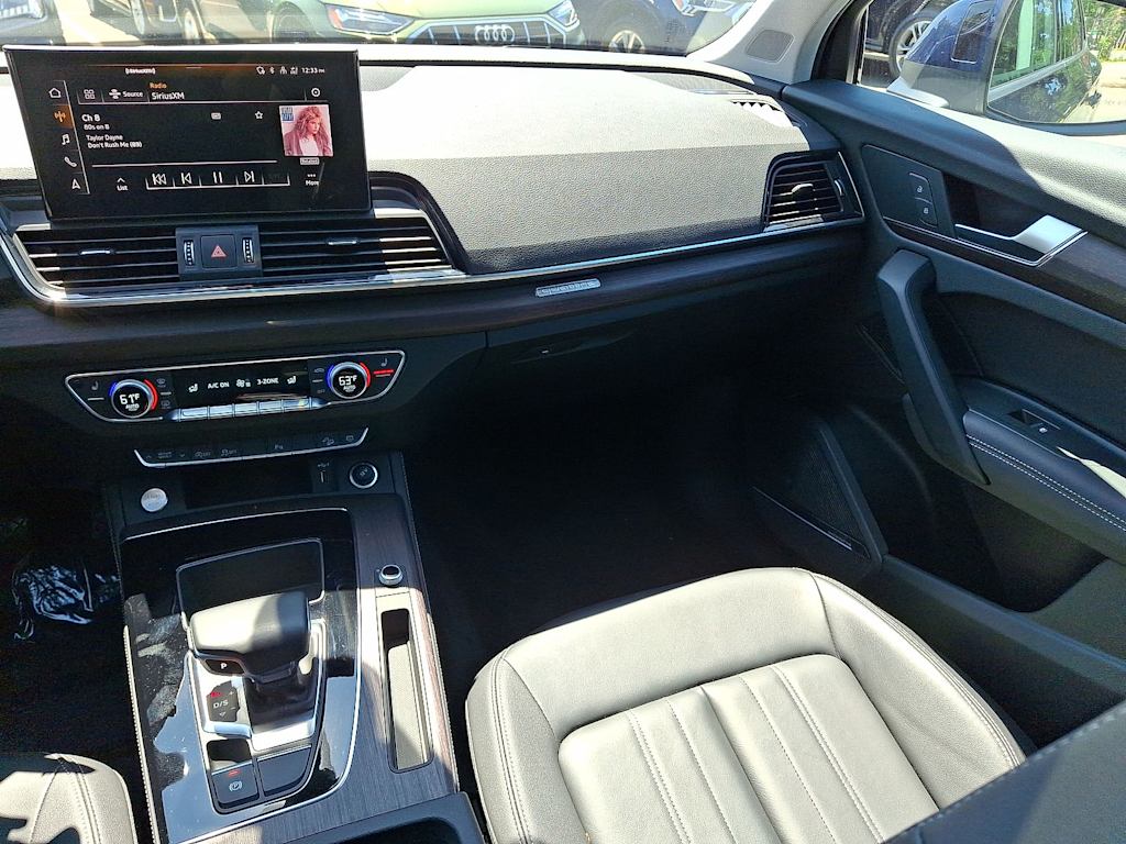 Thumbnail: 2023 Audi Q5 - 9