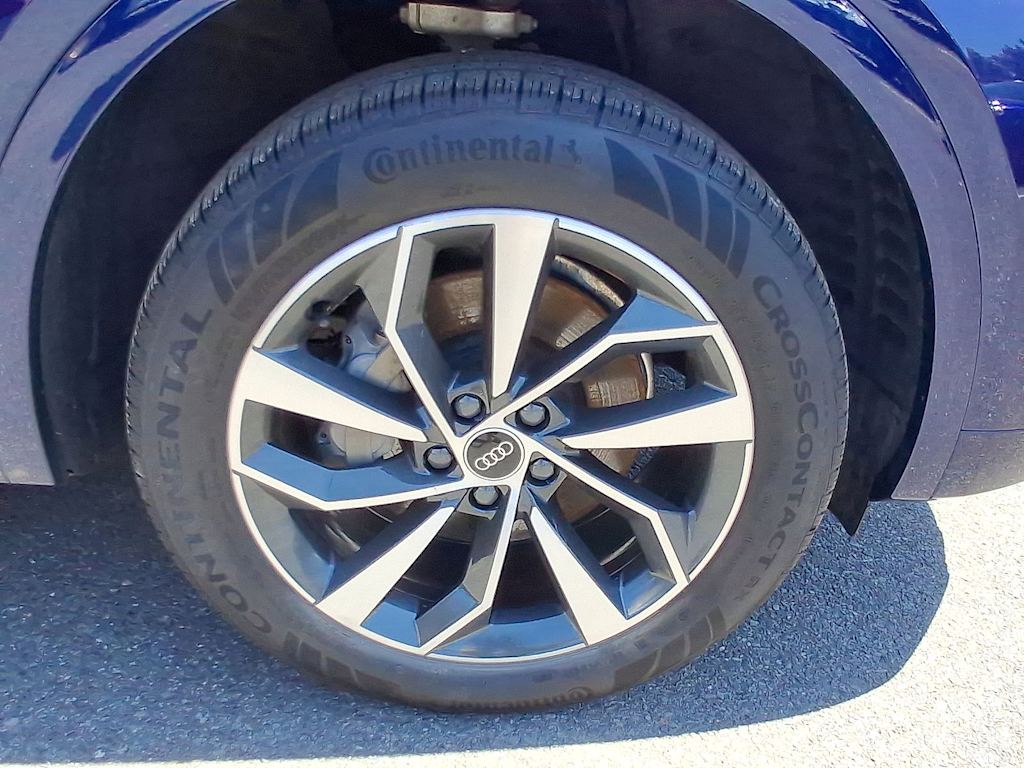 Thumbnail: 2023 Audi Q5 - 8