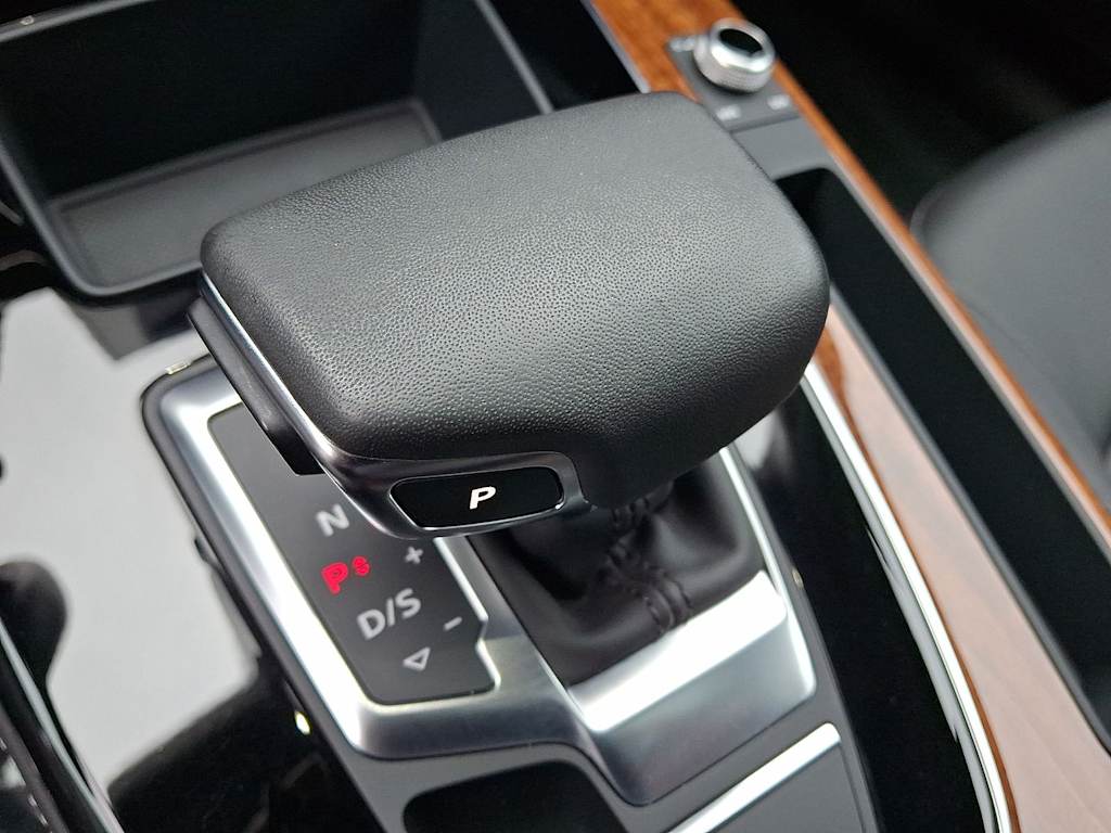 Thumbnail: 2023 Audi Q5 - 15