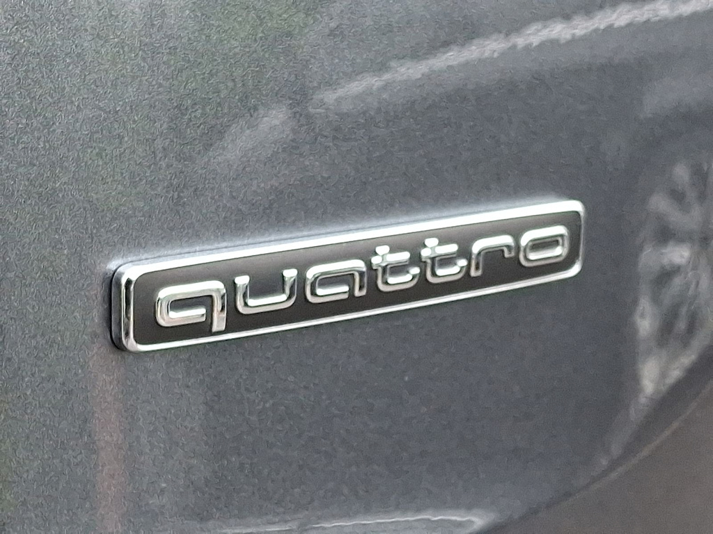 Thumbnail: 2023 Audi Q5 - 7