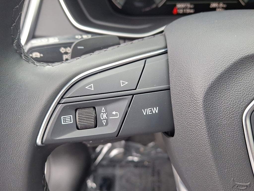 Thumbnail: 2023 Audi Q5 - 21