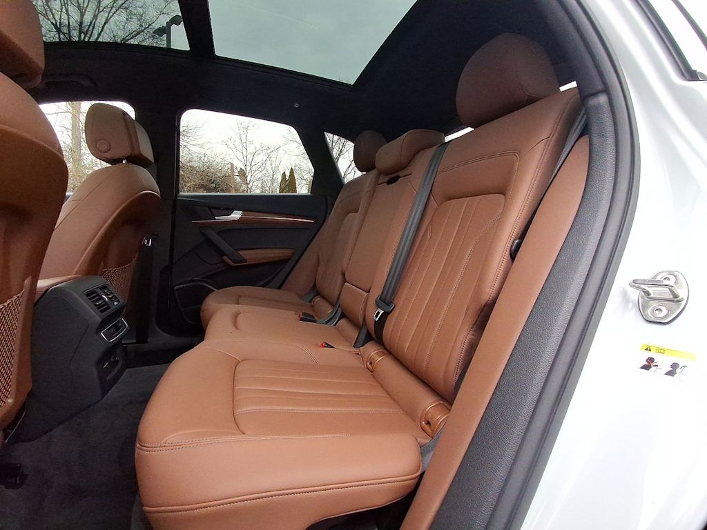 Thumbnail: 2023 Audi Q5 - 11