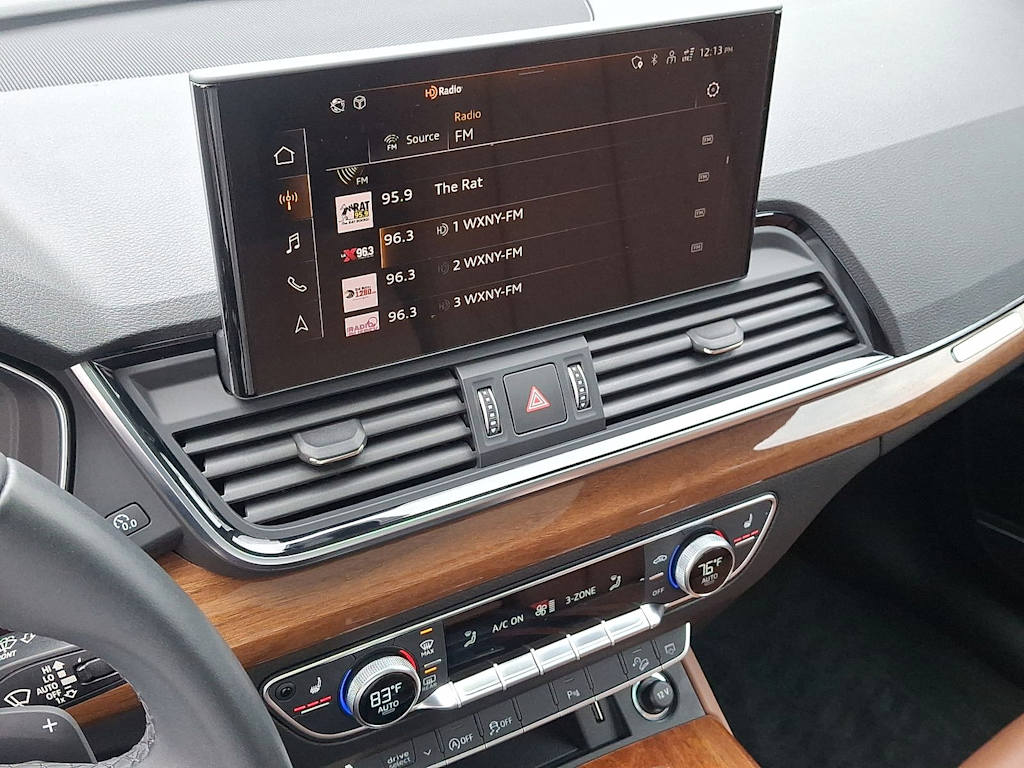 Thumbnail: 2023 Audi Q5 - 12