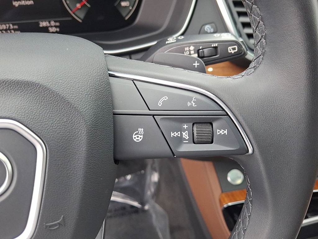 Thumbnail: 2023 Audi Q5 - 22