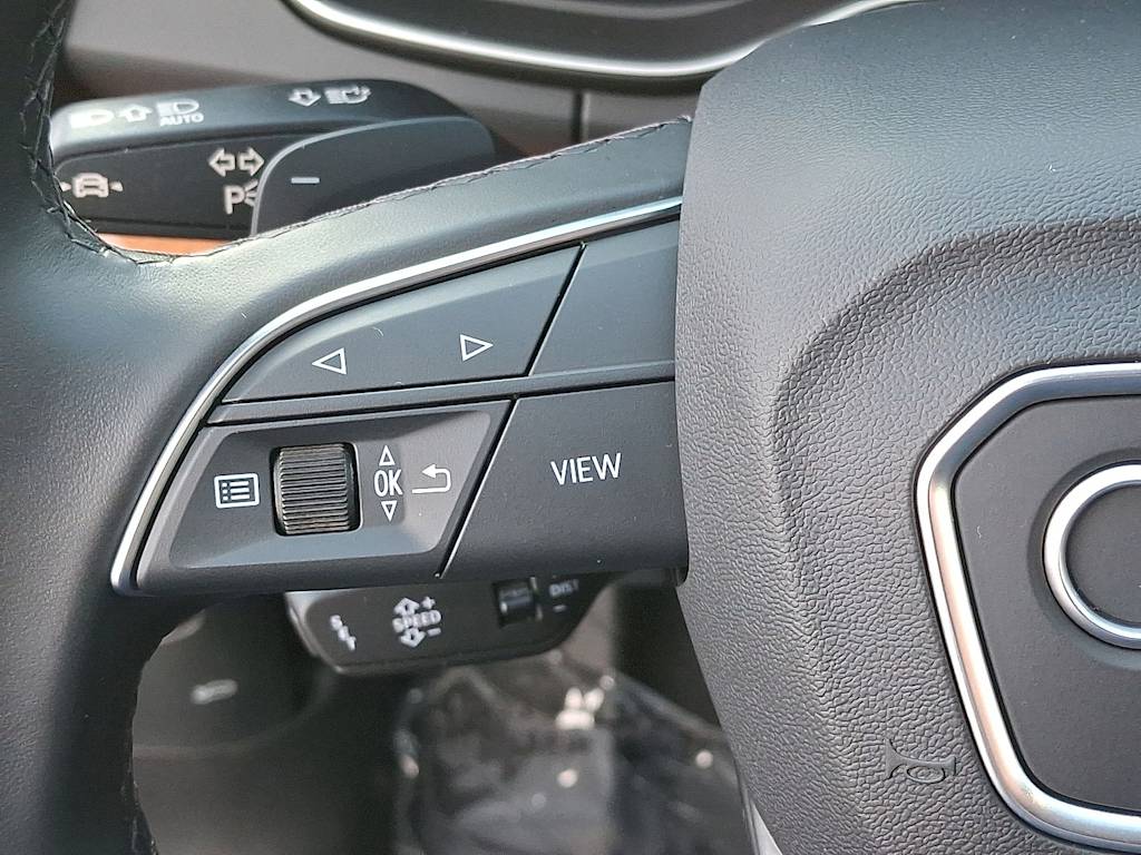 Thumbnail: 2023 Audi Q5 - 16