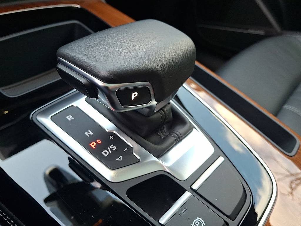 Thumbnail: 2023 Audi Q5 - 12