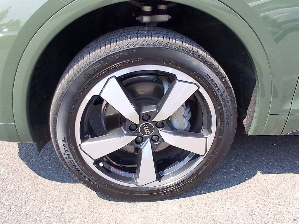 Thumbnail: 2023 Audi Q5 - 8