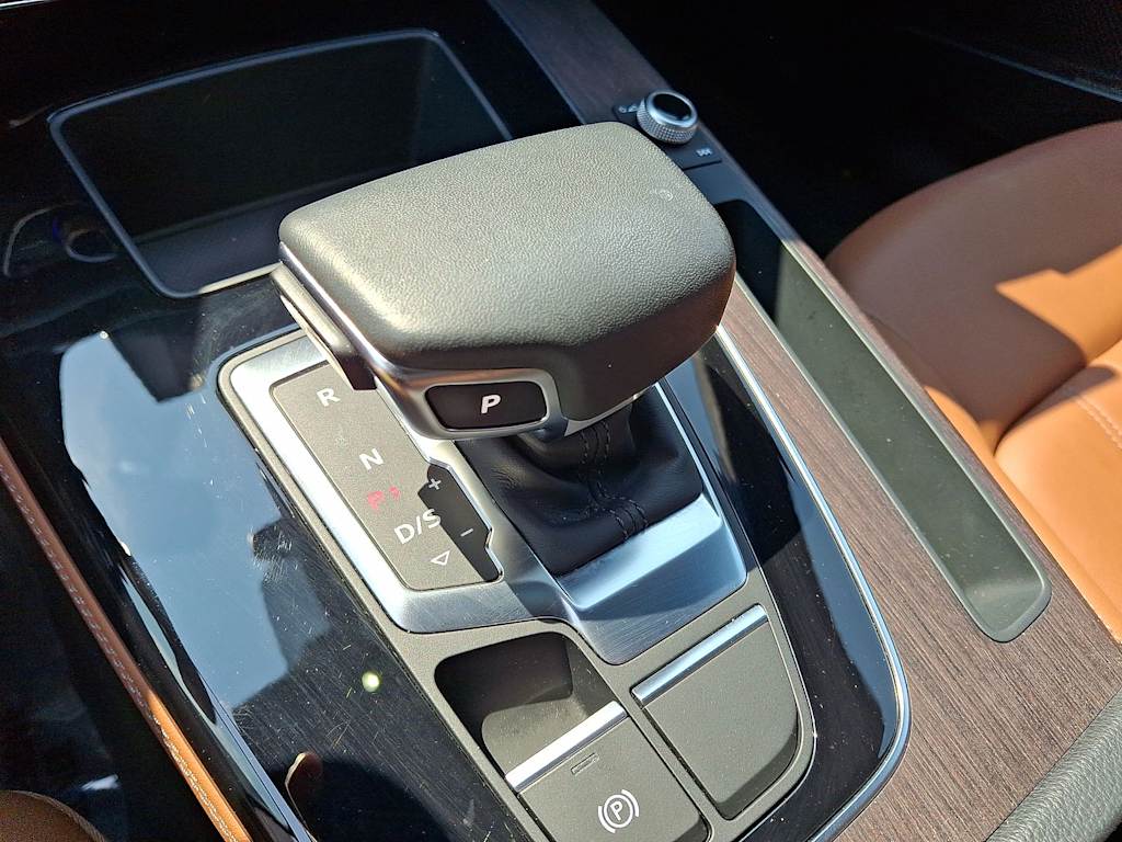 Thumbnail: 2023 Audi Q5 - 15