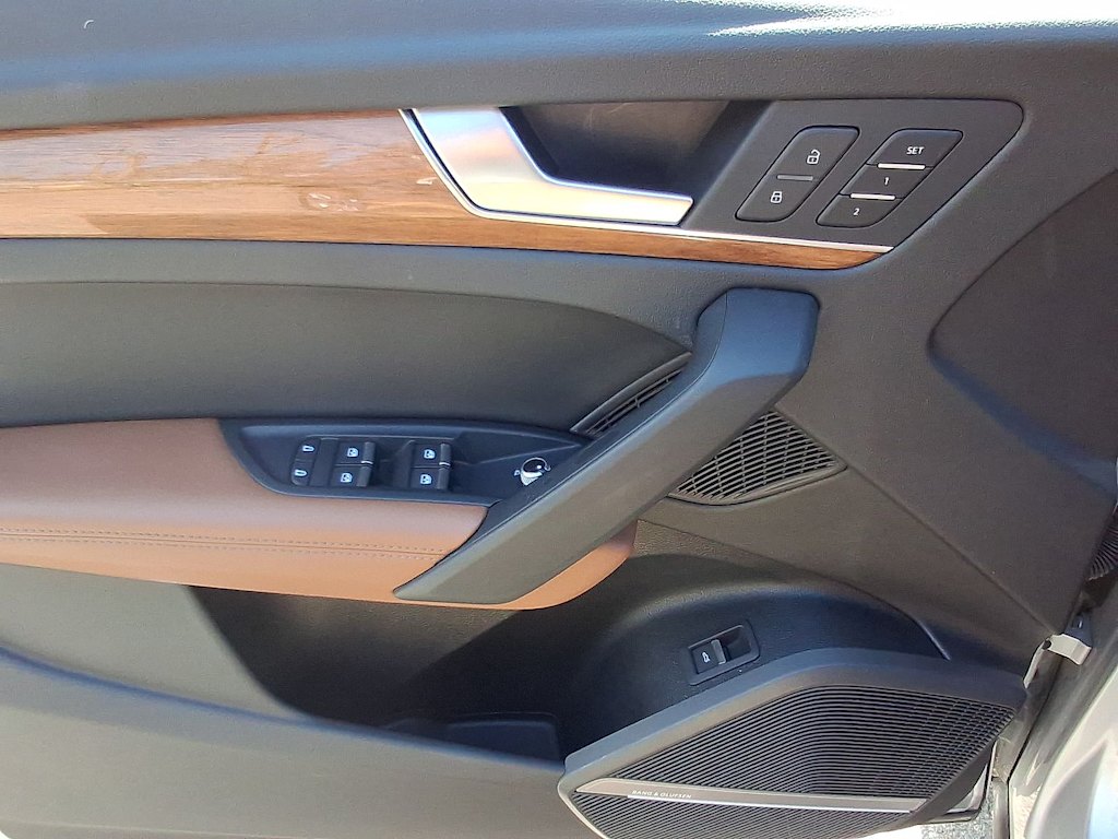 Thumbnail: 2022 Audi Q5 - 23