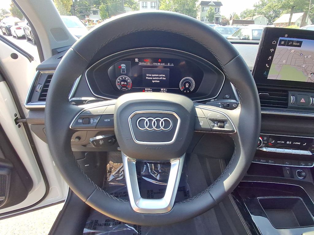 Thumbnail: 2023 Audi Q5 - 12