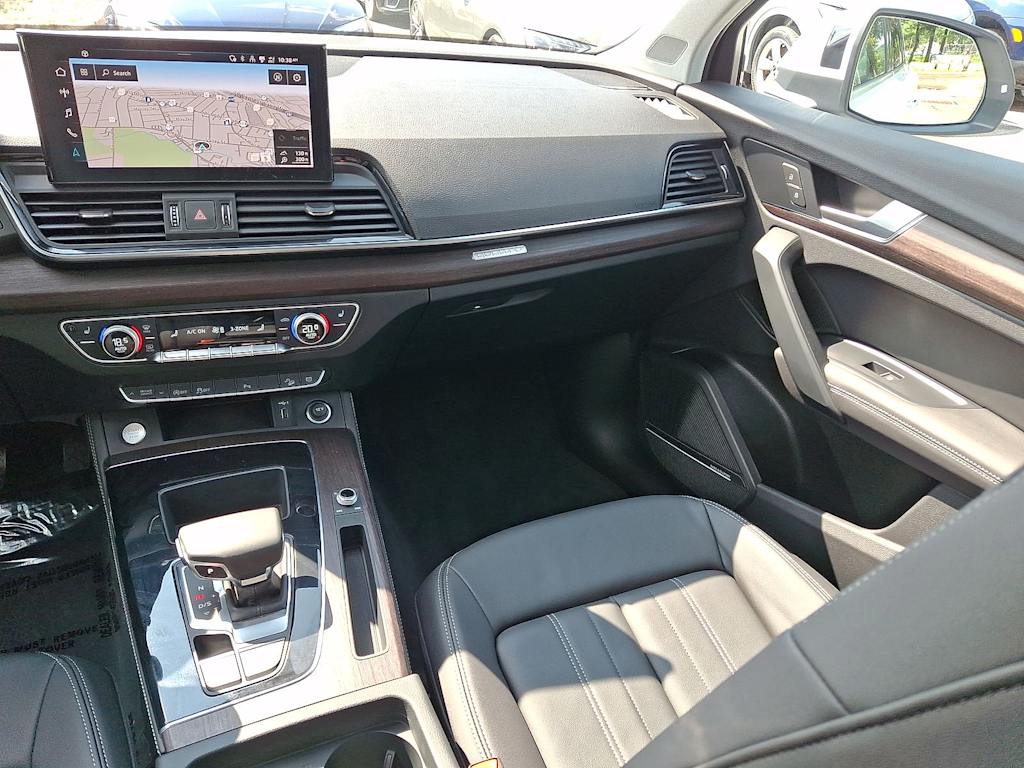 Thumbnail: 2023 Audi Q5 - 14