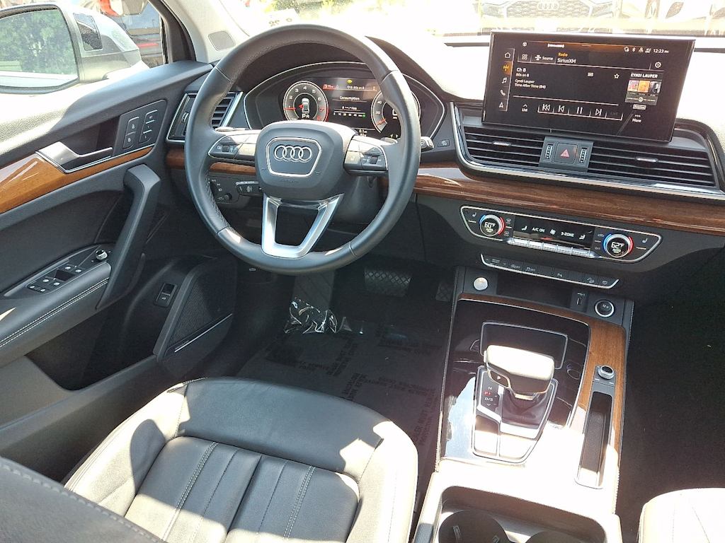 Thumbnail: 2023 Audi Q5 - 9