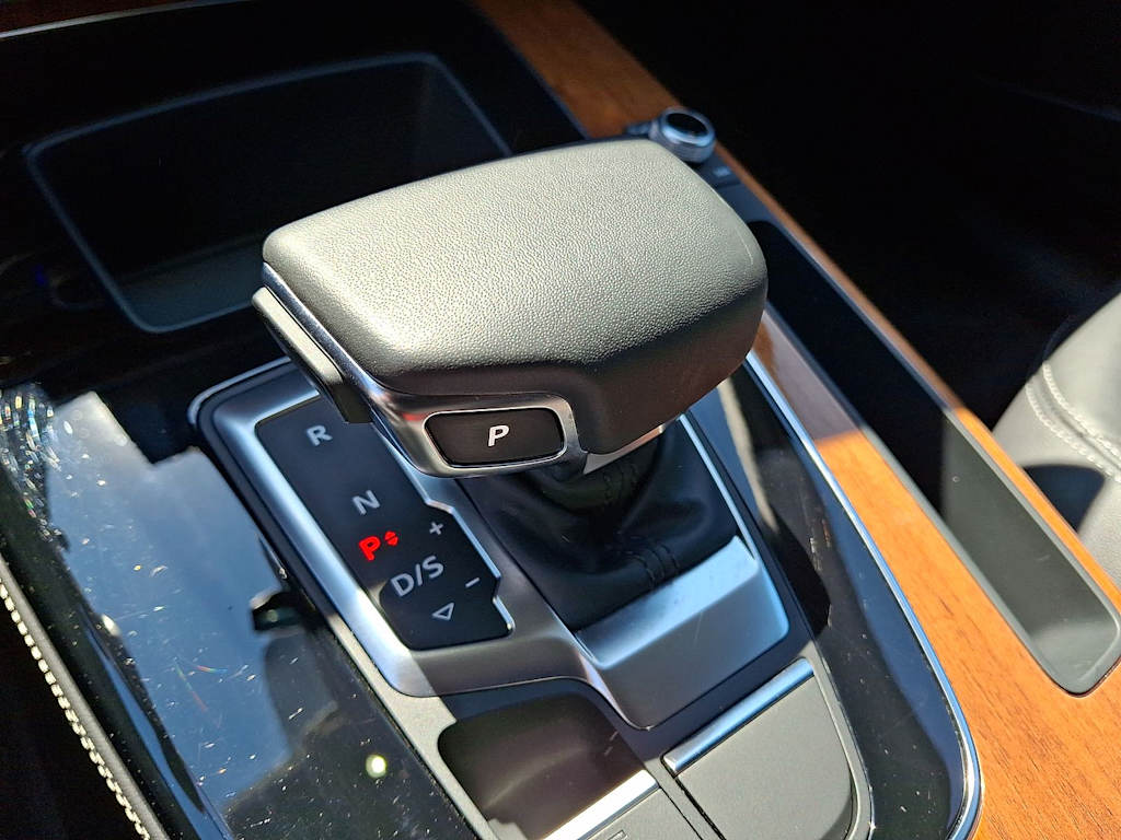 Thumbnail: 2023 Audi Q5 - 25