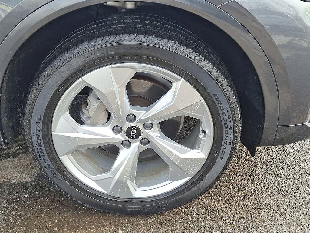 Thumbnail: 2023 Audi Q5 - 8