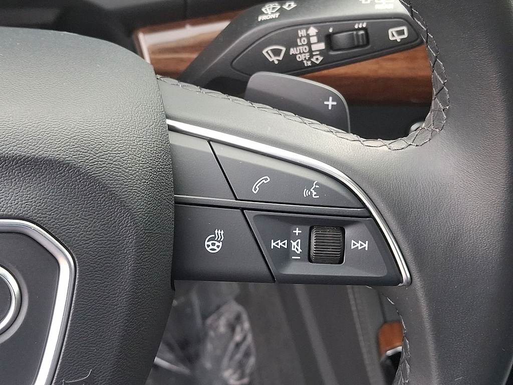 Thumbnail: 2023 Audi Q5 - 22