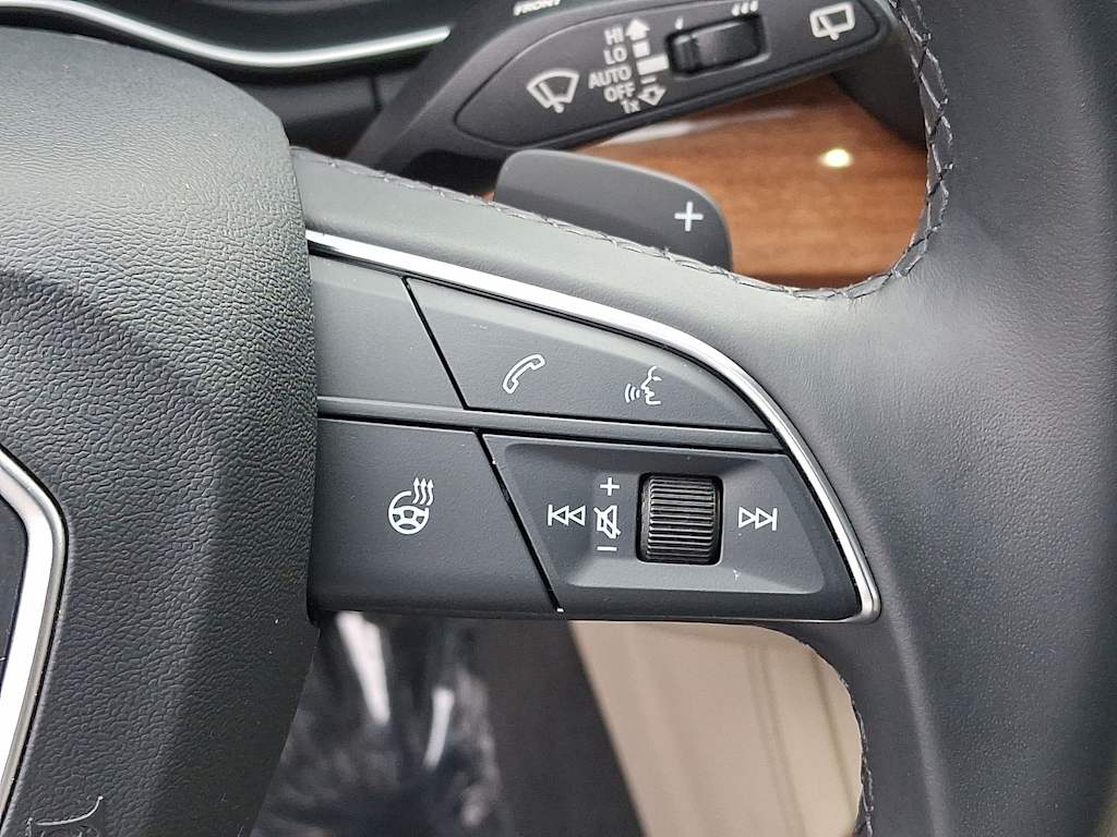 Thumbnail: 2023 Audi Q5 - 22