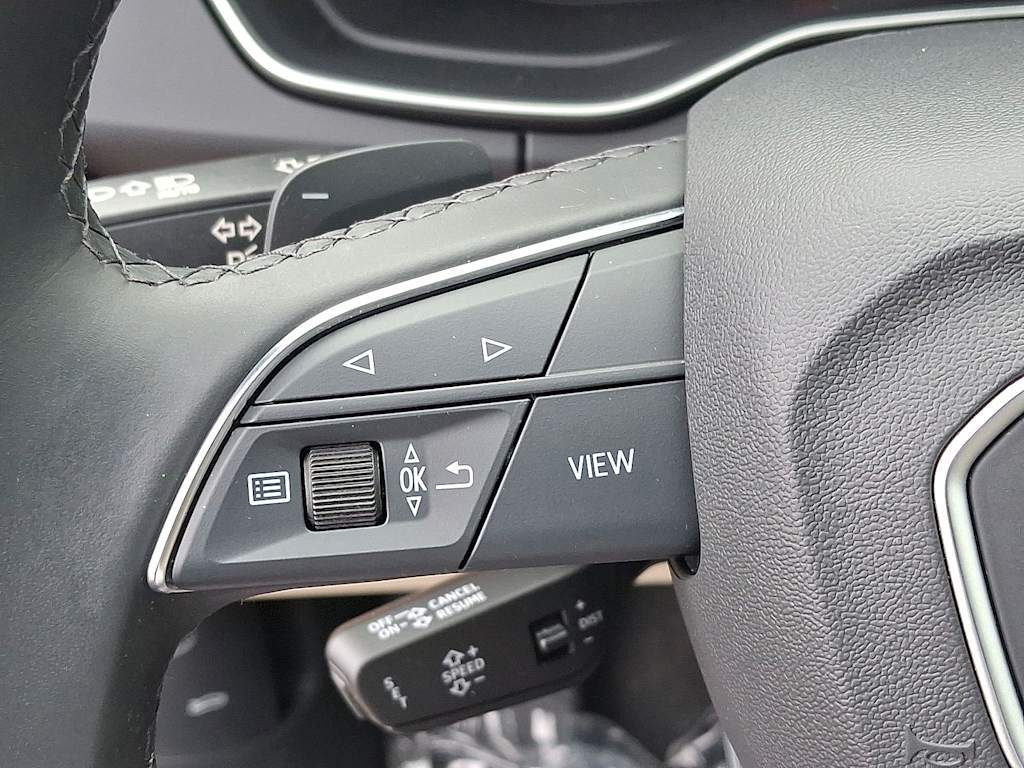 Thumbnail: 2023 Audi Q5 - 21