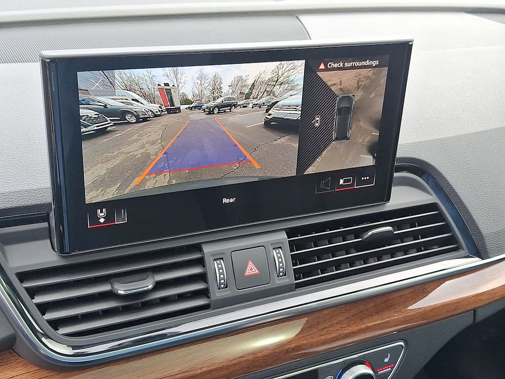 Thumbnail: 2023 Audi Q5 - 20