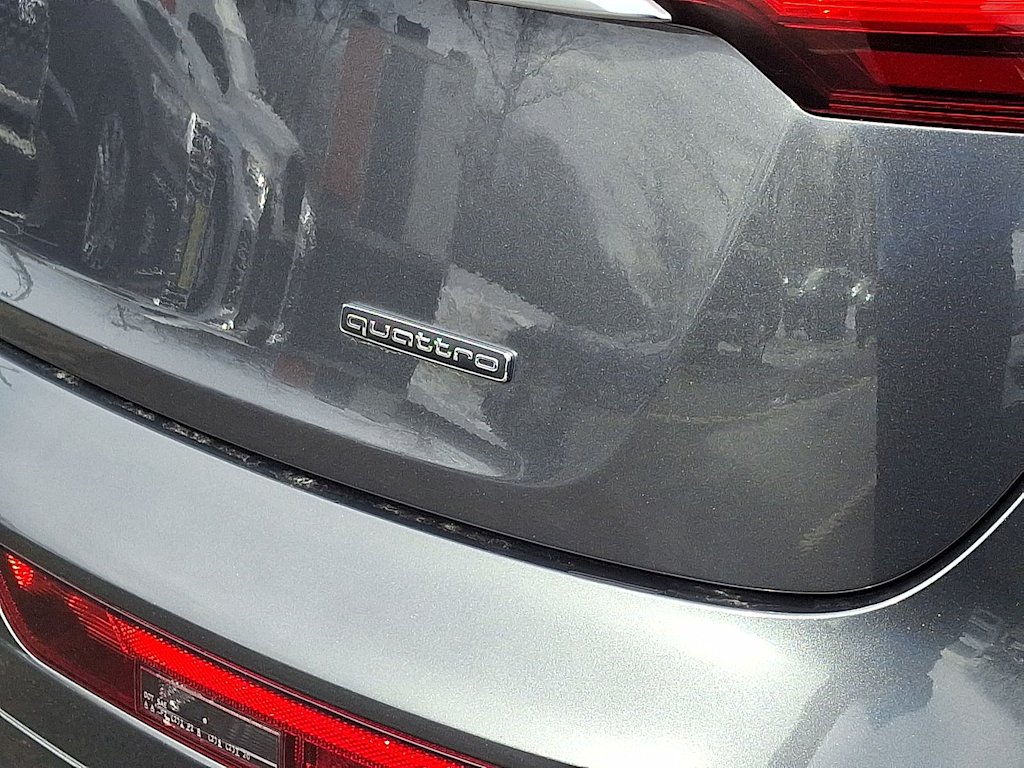 Thumbnail: 2023 Audi Q5 - 7