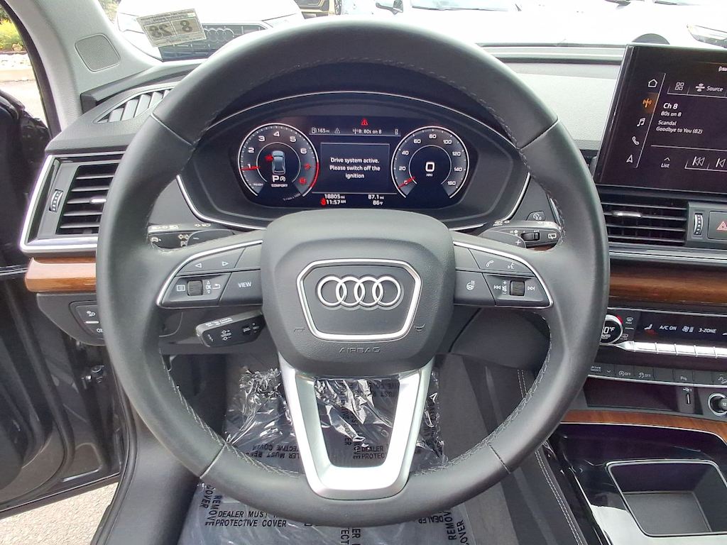 Thumbnail: 2023 Audi Q5 - 12