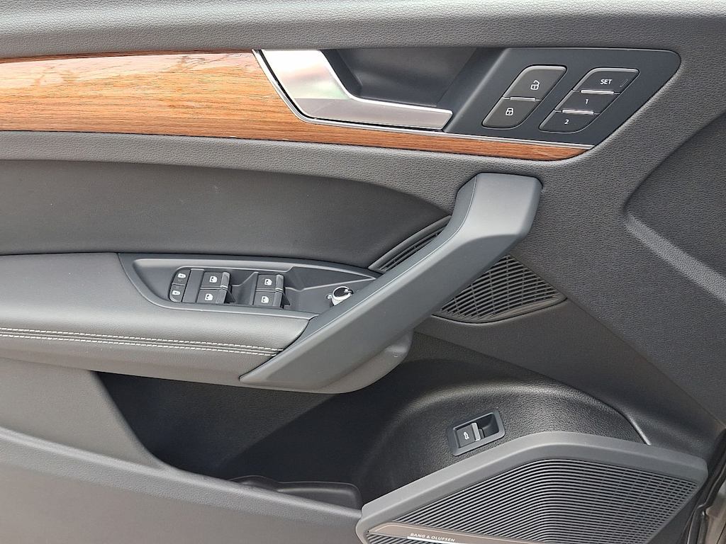 Thumbnail: 2023 Audi Q5 - 22