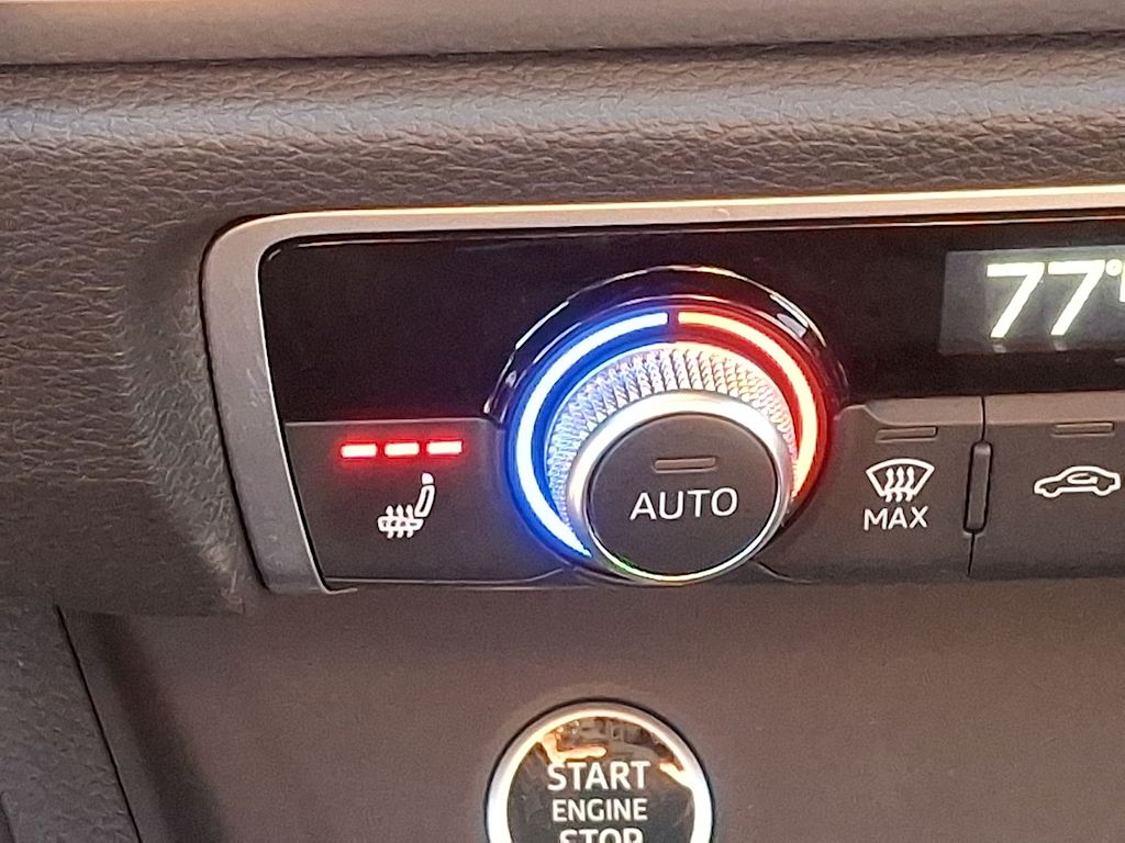 Thumbnail: 2025 Audi Q3 - 23