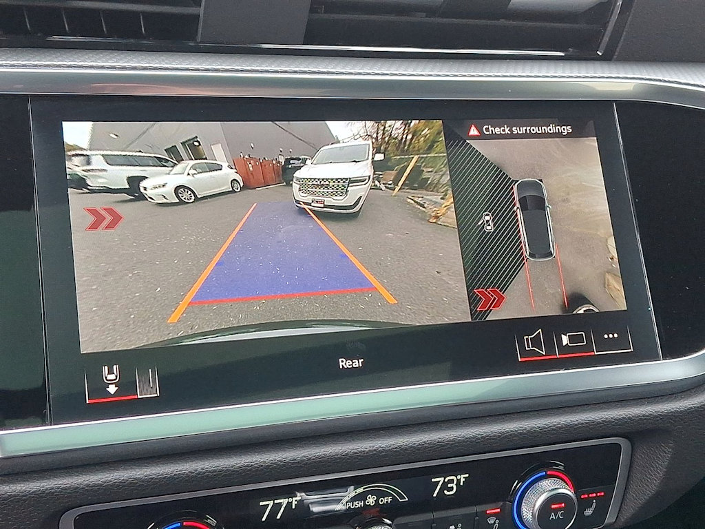 Thumbnail: 2025 Audi Q3 - 17