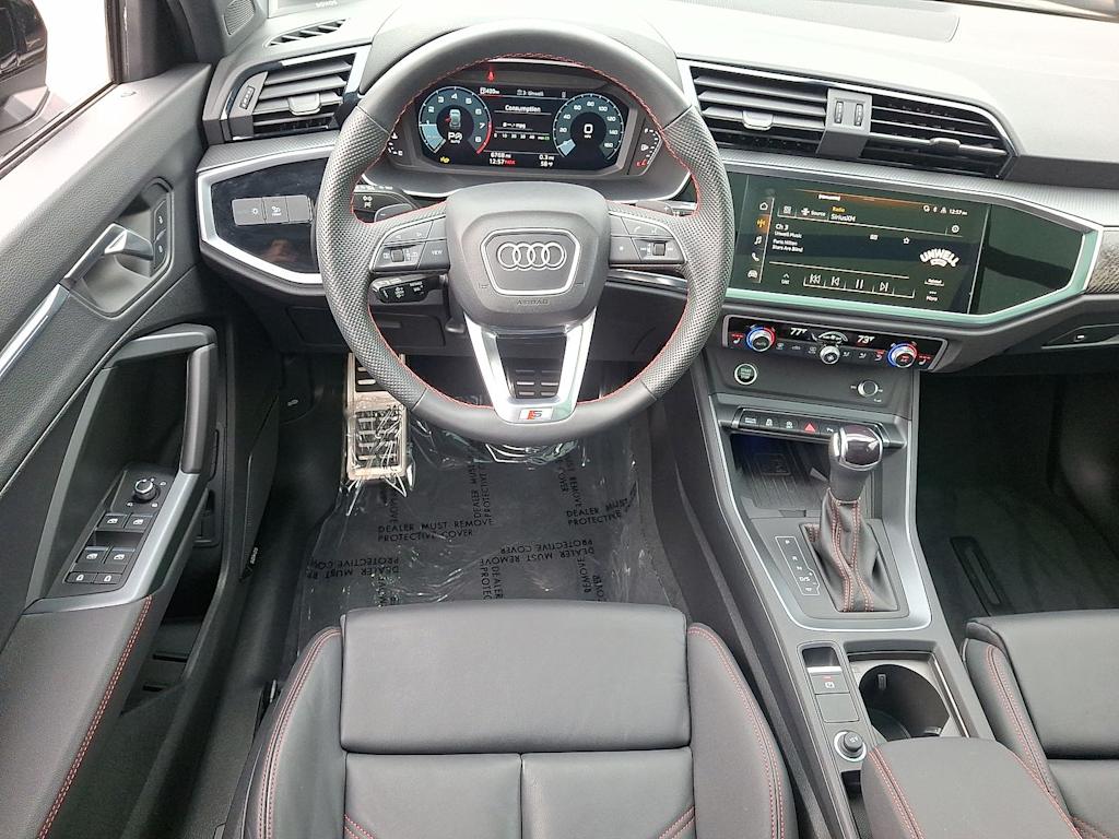 Thumbnail: 2025 Audi Q3 - 8