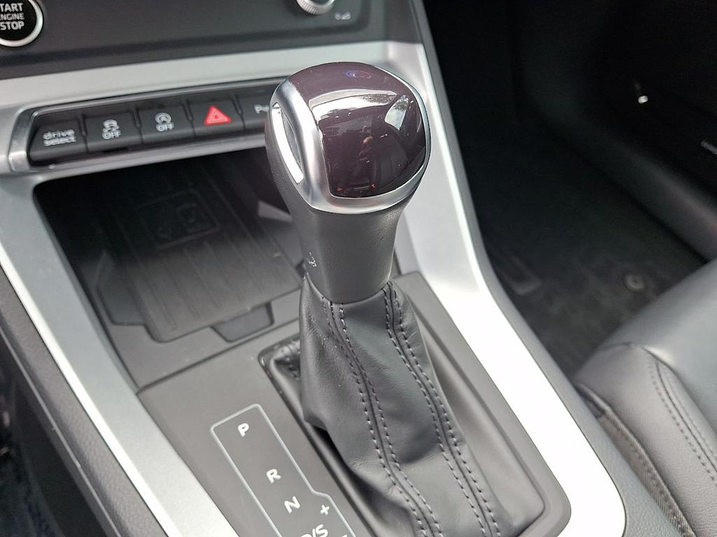 Thumbnail: 2023 Audi Q3 - 24