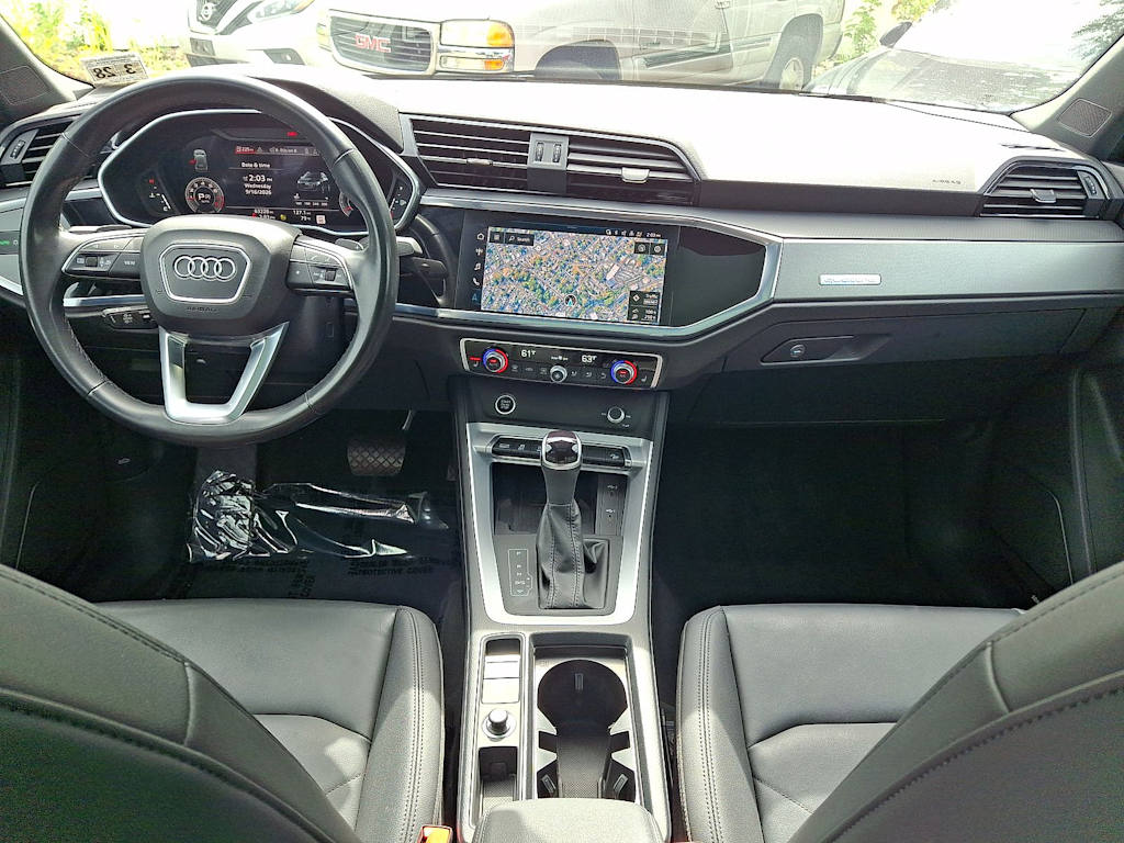 Thumbnail: 2023 Audi Q3 - 2
