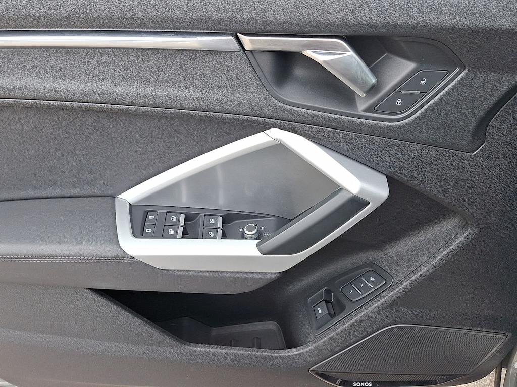 Thumbnail: 2023 Audi Q3 - 23