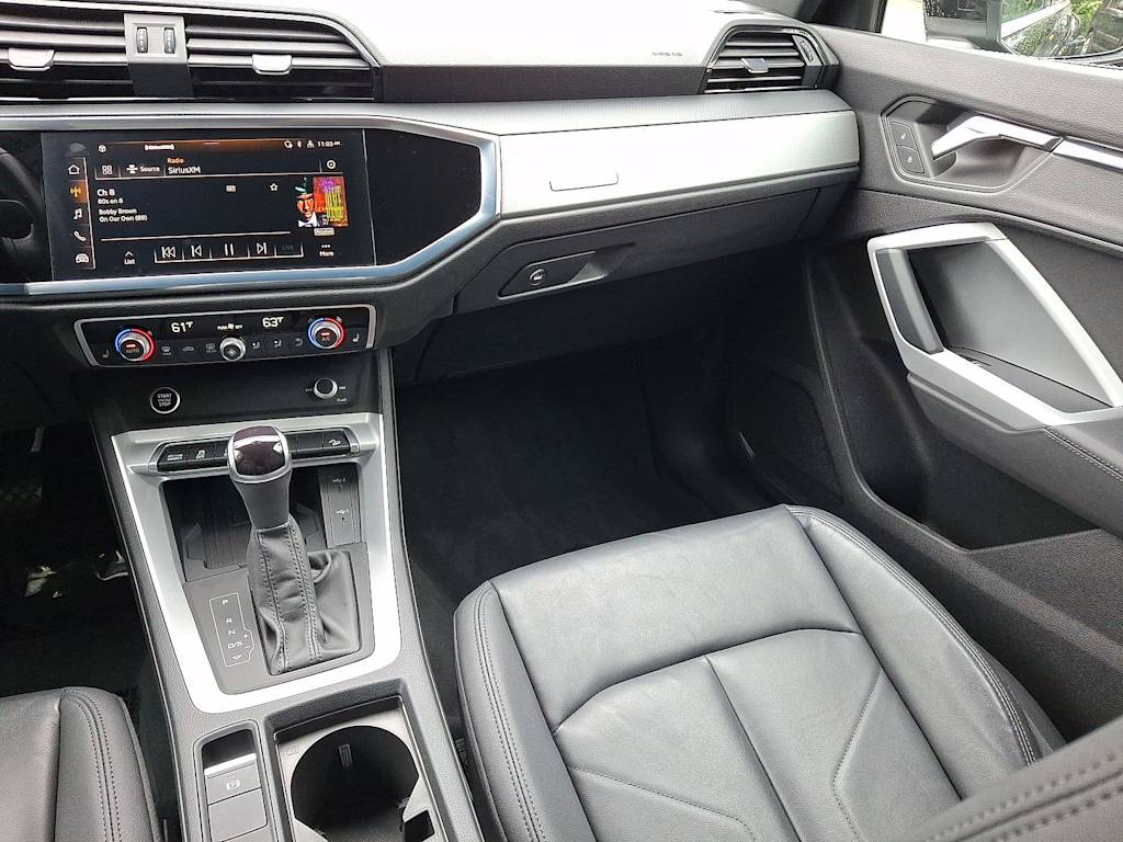 Thumbnail: 2023 Audi Q3 - 15