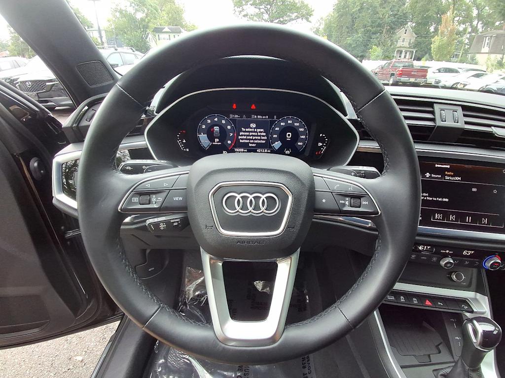 Thumbnail: 2023 Audi Q3 - 12