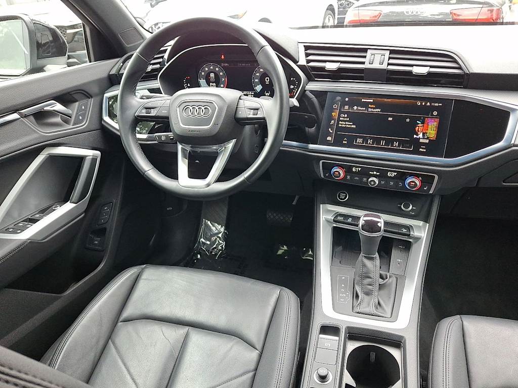 Thumbnail: 2023 Audi Q3 - 9