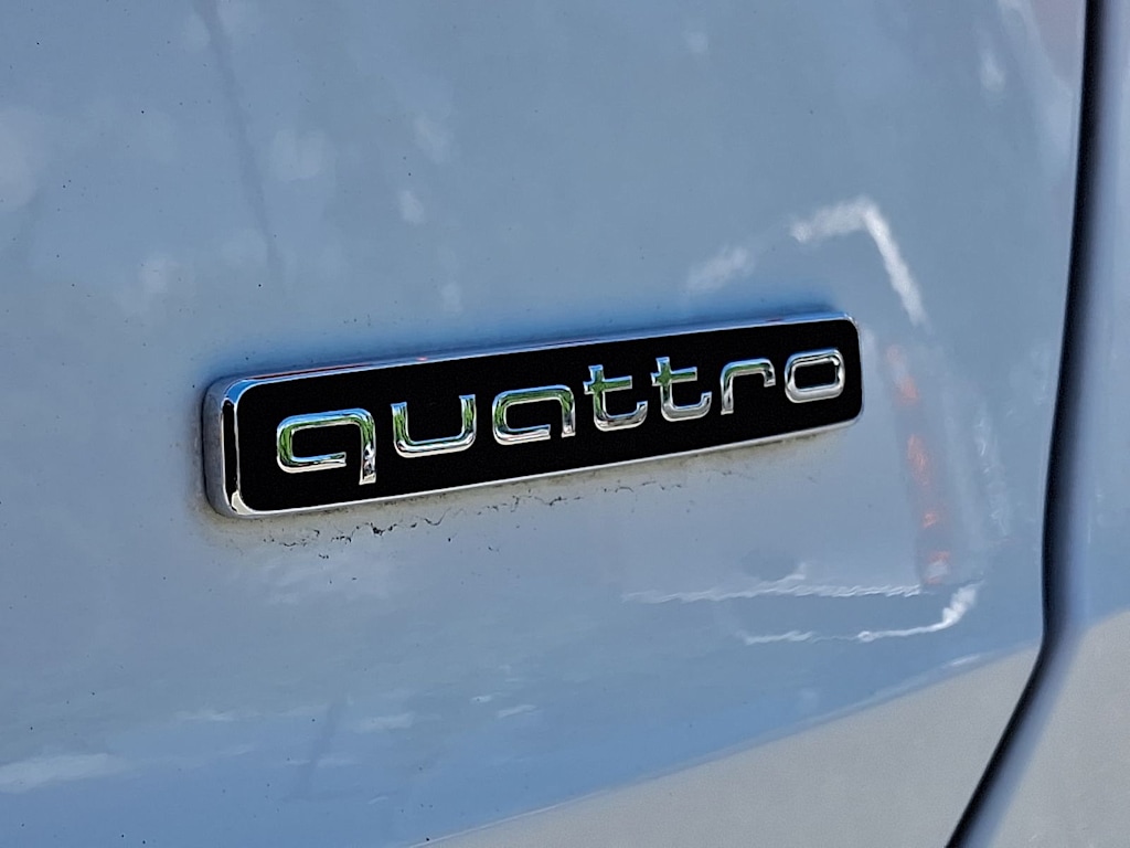 Thumbnail: 2023 Audi Q3 - 7