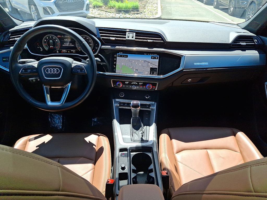 Thumbnail: 2023 Audi Q3 - 2