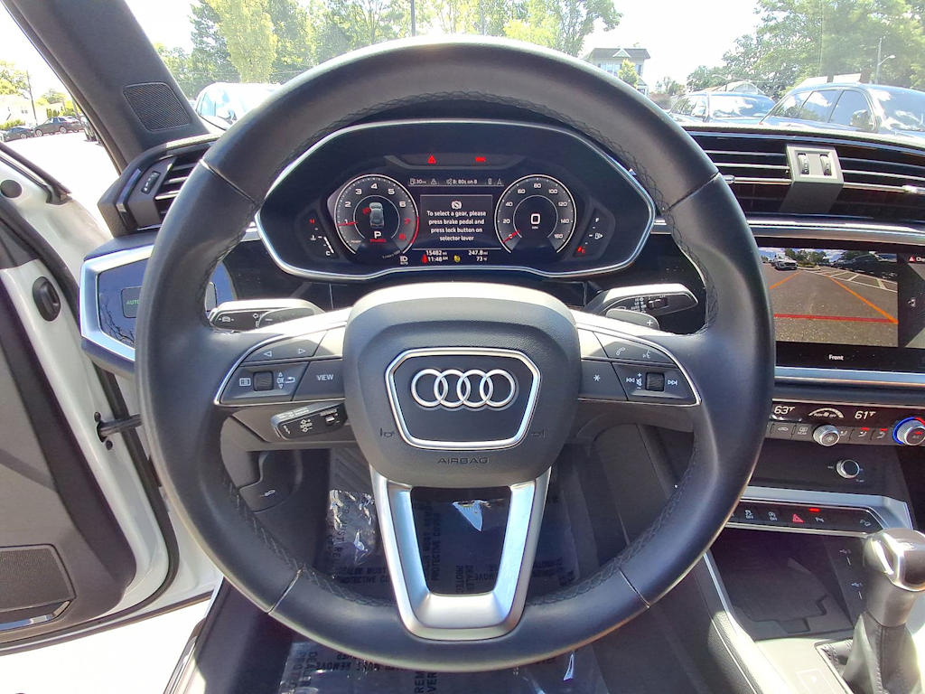 Thumbnail: 2023 Audi Q3 - 12