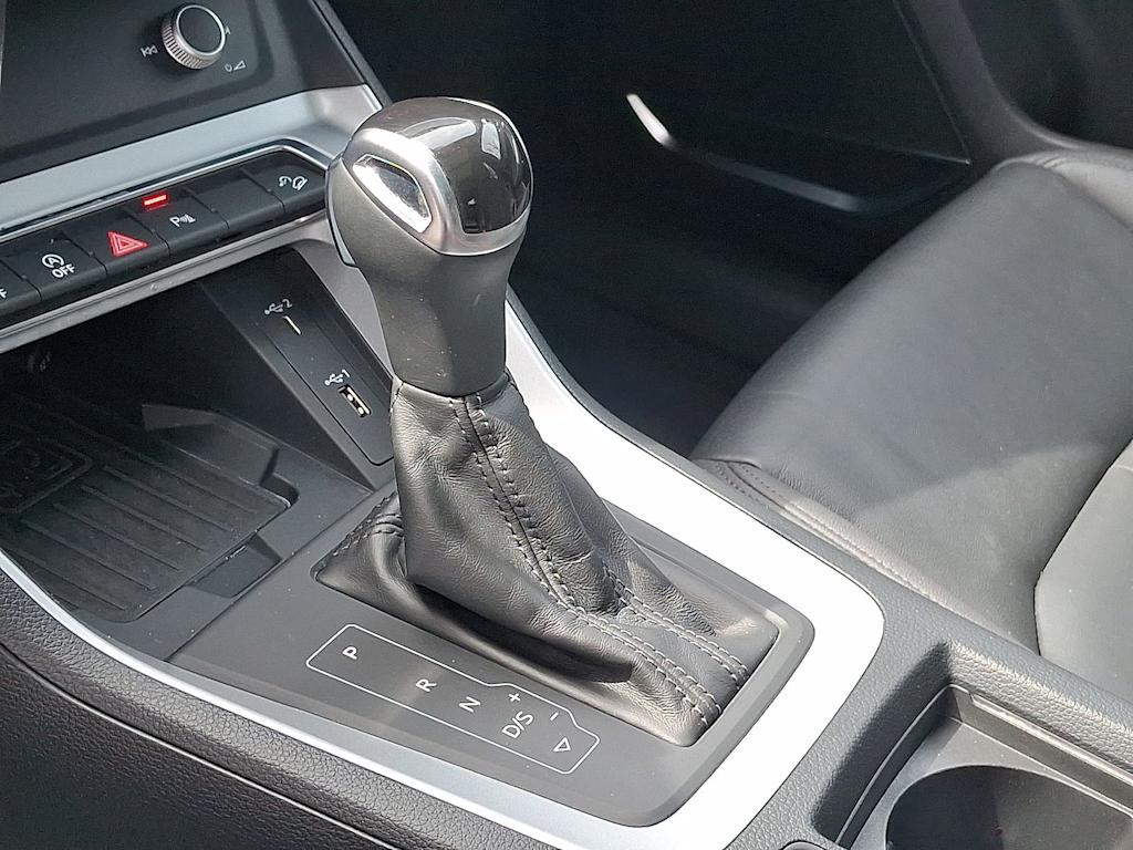 Thumbnail: 2021 Audi Q3 - 13