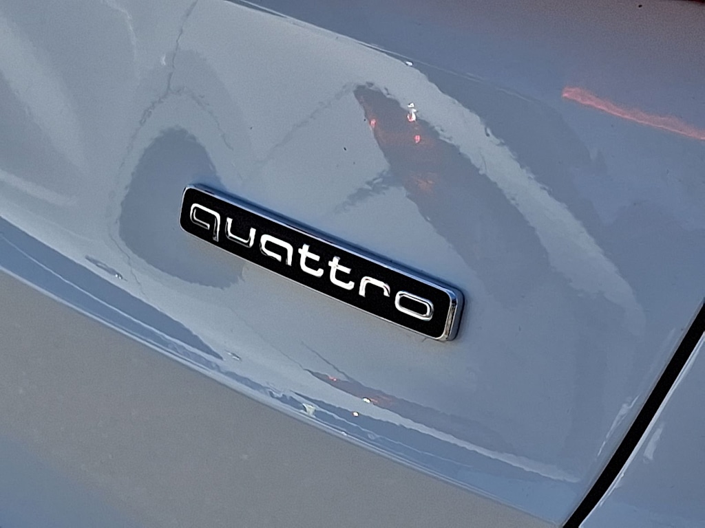 Thumbnail: 2023 Audi Q3 - 7