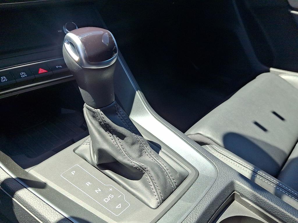Thumbnail: 2023 Audi Q3 - 13