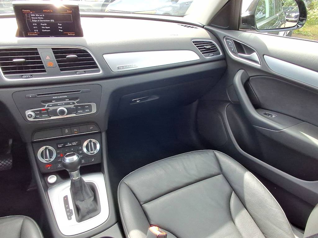 Thumbnail: 2015 Audi Q3 - 9
