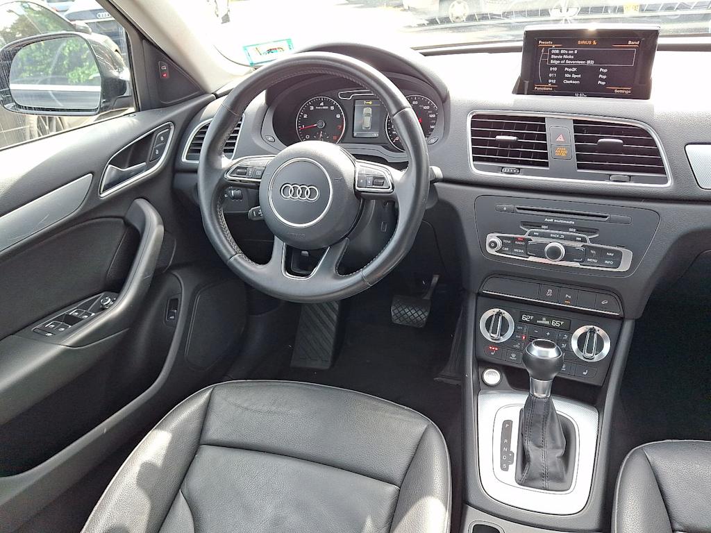 Thumbnail: 2015 Audi Q3 - 12