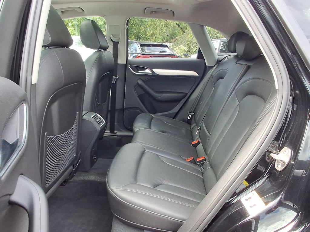 Thumbnail: 2015 Audi Q3 - 29