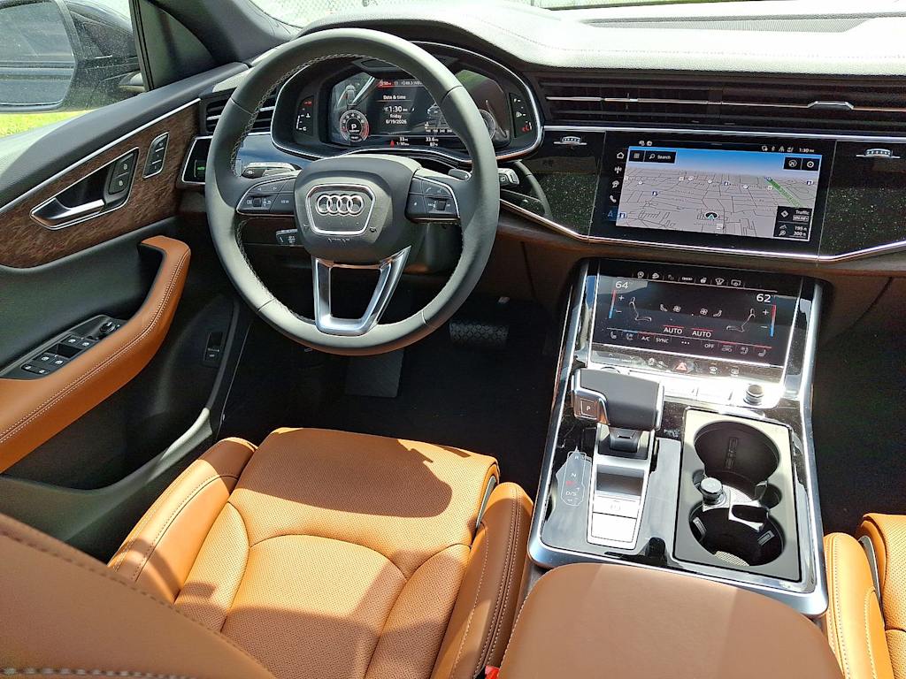 Thumbnail: 2026 Audi Q8 - 8