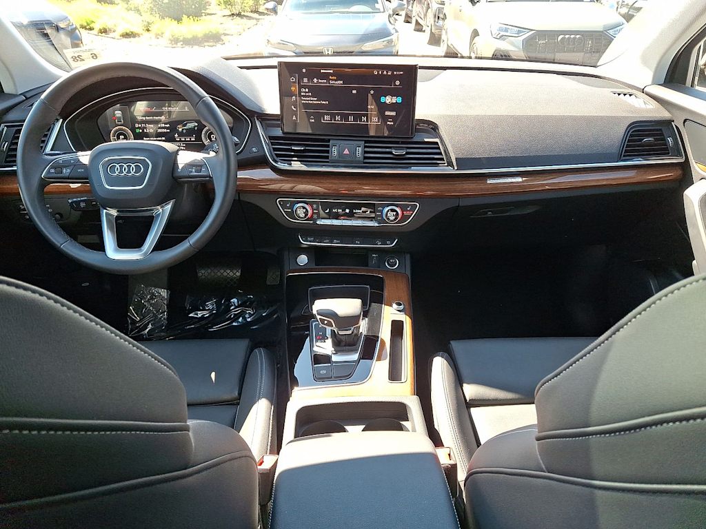 Thumbnail: 2023 Audi Q5 - 2
